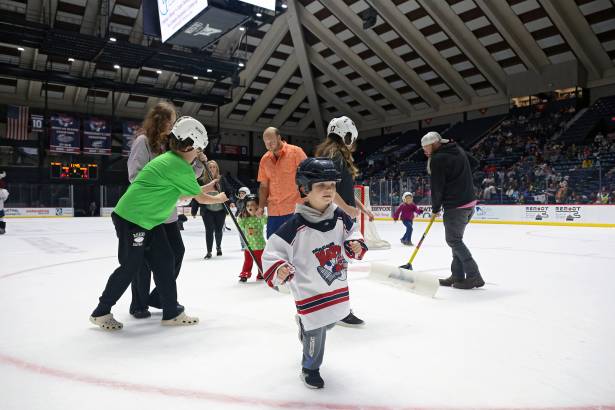 Macon Mayhem 231209_DN_IMG_4293