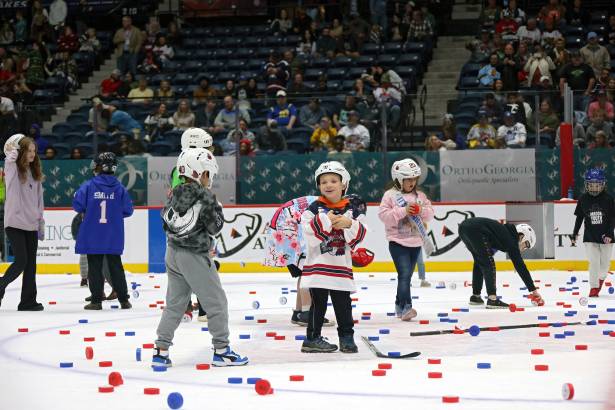 Macon Mayhem 231209_DN_IMG_4185
