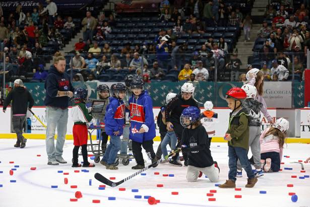 Macon Mayhem 231209_DN_IMG_4193