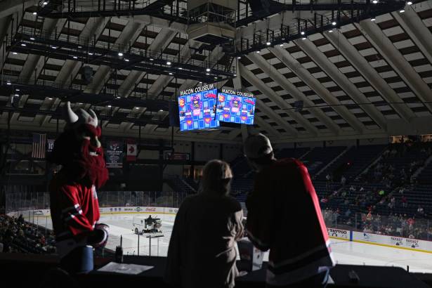 Macon Mayhem 240112_DN_IMG_4088