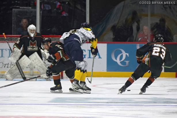 Macon Mayhem 221126_DN_IMG_0748_MHP