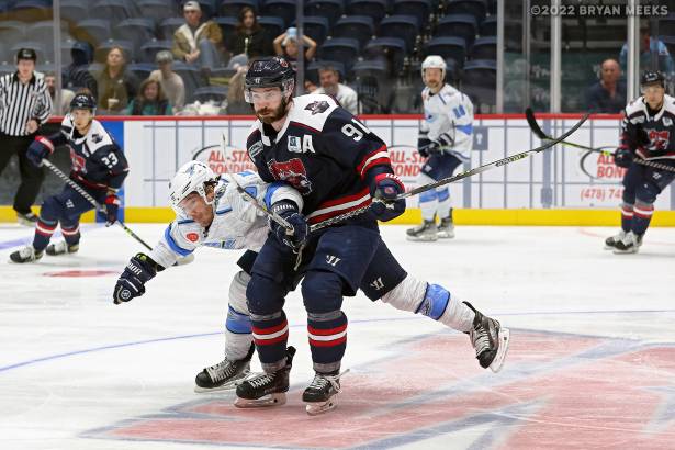 Macon Mayhem 221210_DN_IMG_4561_MHP