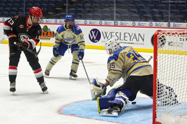 College Hockey_241025_IMG_5334_MHP