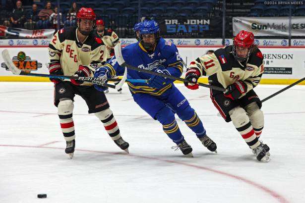 College Hockey_241026_IMG_0100_MHP