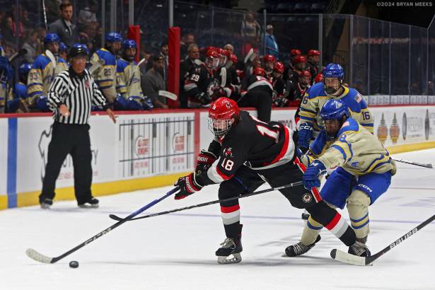 College Hockey_241025_IMG_5471_MHP