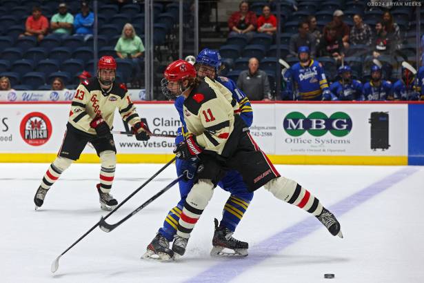 College Hockey_241026_IMG_0461_MHP