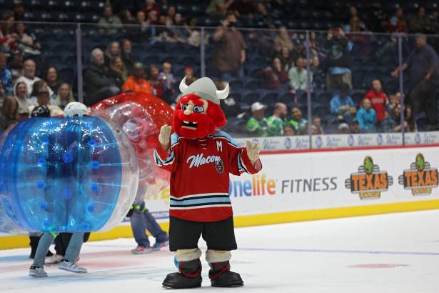 Macon Mayhem_260409_IMG_3845