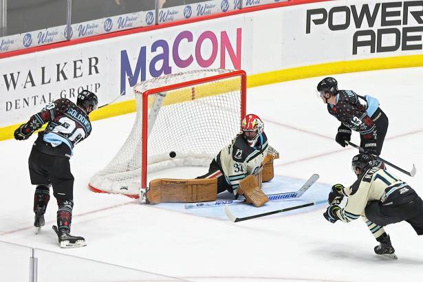 Macon Mayhem_251219_DN_IMG_6665_Portfolio