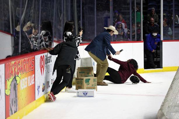 Macon Mayhem 220115_DN_IMG_2388