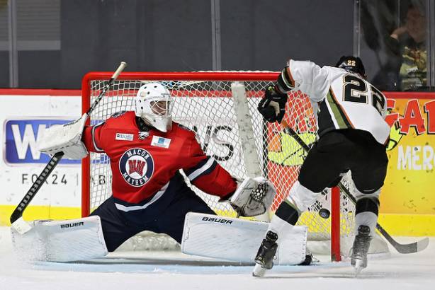 Macon_Mayhem_211216_DN_IMG_4422_Portfolio