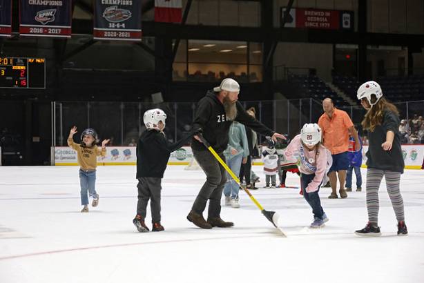 Macon Mayhem 231209_DN_IMG_4258