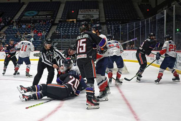 Macon Mayhem 231209_DN_SS_IMG_1554_Portfolio