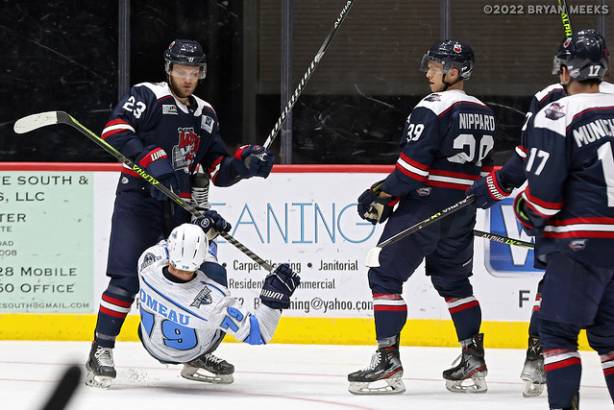 Macon Mayhem 221127_DN_IMG_3698_MHP