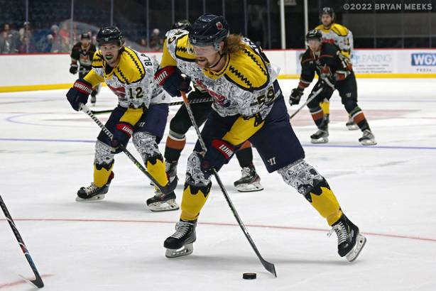 Macon Mayhem 221126_DN_IMG_1433_MHP