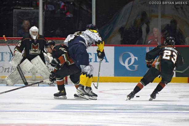 Macon Mayhem 221126_DN_IMG_0748_MHP