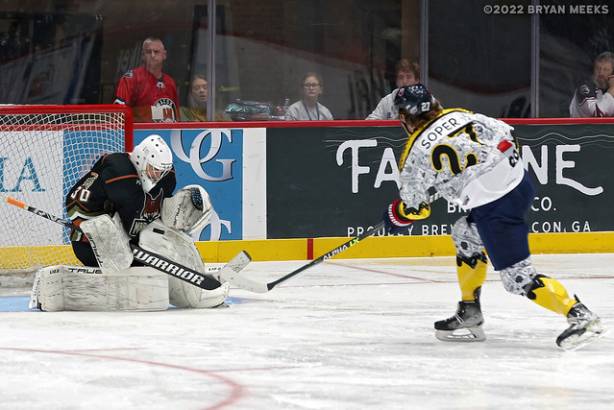 Macon Mayhem 221126_DN_IMG_4263_MHP