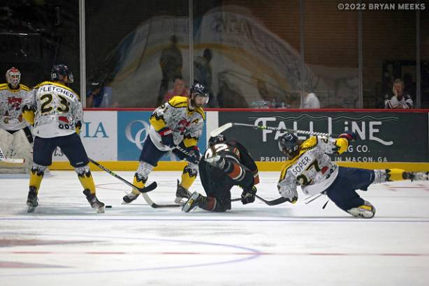 Macon Mayhem 221126_DN_IMG_3665_MHP