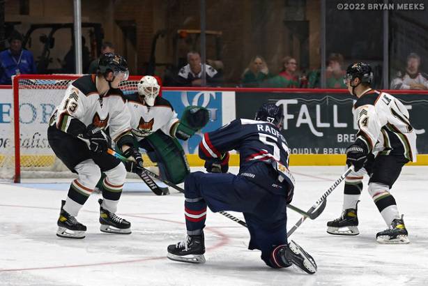 Macon Mayhem 221230_DN_IMG_5894_MHP