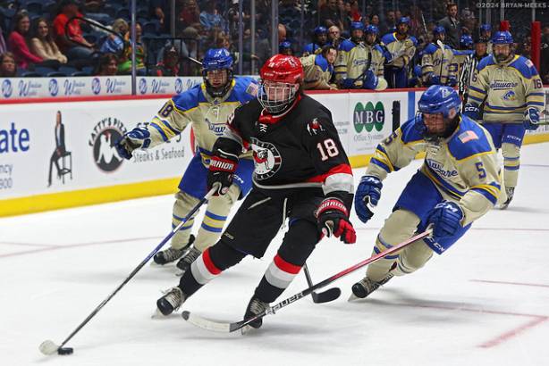 College Hockey_241025_IMG_5485_MHP