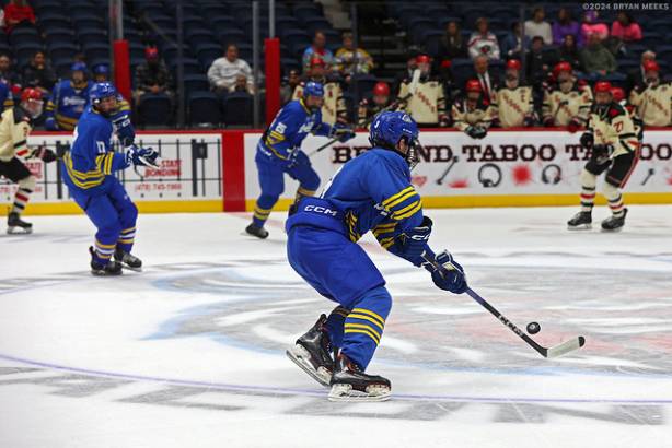 College Hockey_241026_IMG_0352_MHP