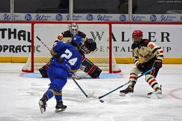 College Hockey_241026_IMG_1504_MHP