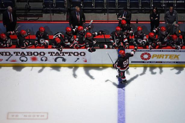 College Hockey_241025_IMG_6738_MHP